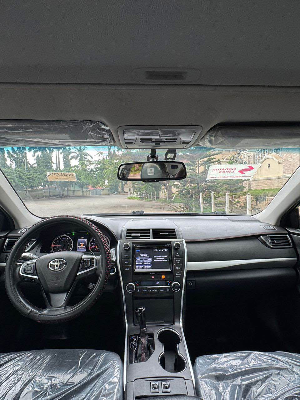 A picture of Toyota Camry 2016 XSE