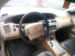 A picture of Neatly used Toyota Avalon With good and sound engine Gear