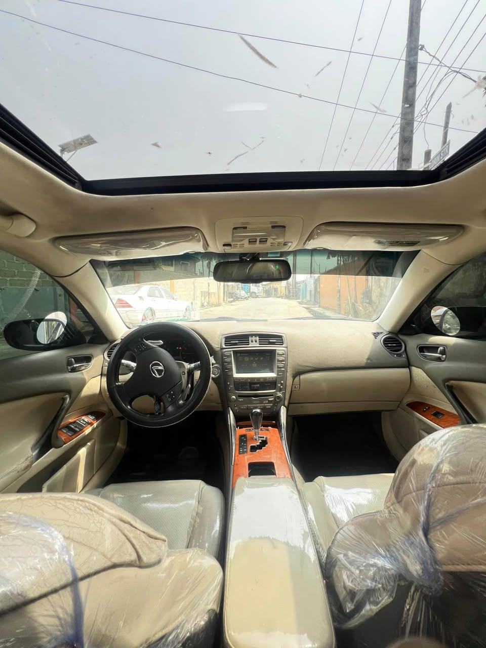 A picture of  Lexus is250 2009 Registered Price 8.8m location Yaba Lagos