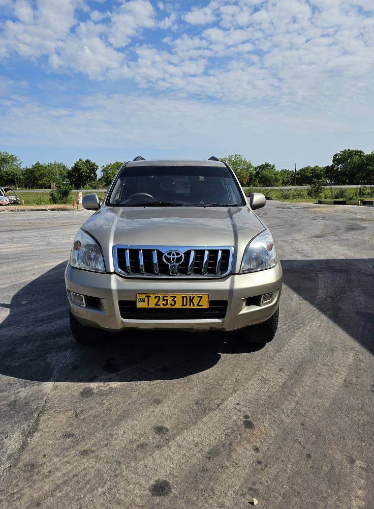 A picture of LJ120 Prado 5L engine