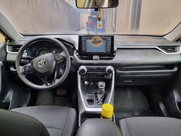 A picture of 2020 rav4