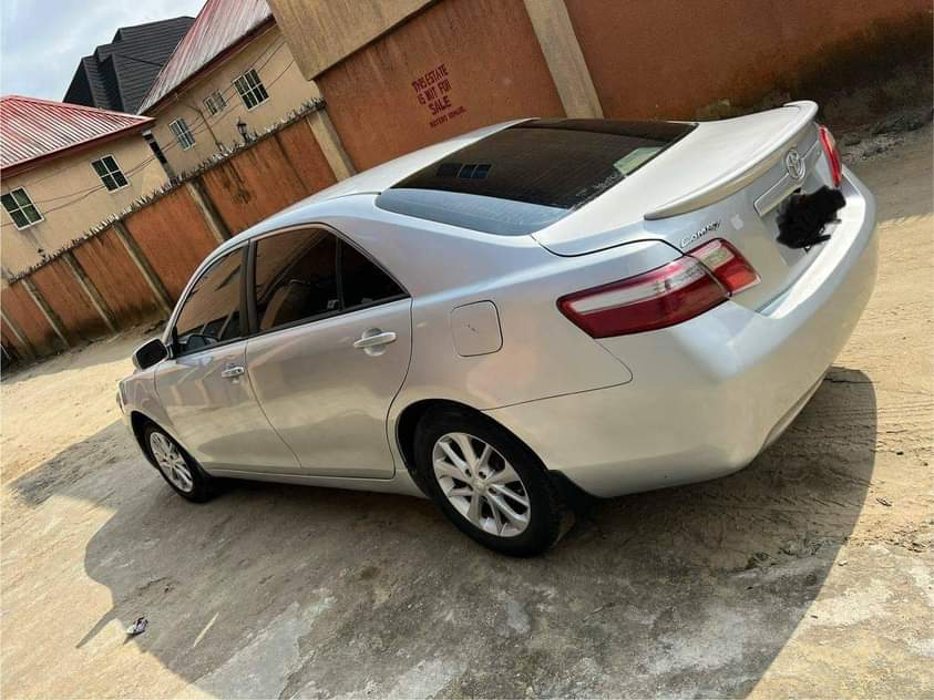 A picture of 2008 Toyota Camry 08