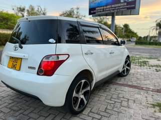 A picture of ist kali sana picha zaidi wasp 0657758614