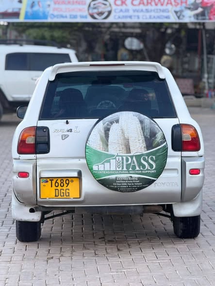 A picture of TOYOTA RAV4 0685044002