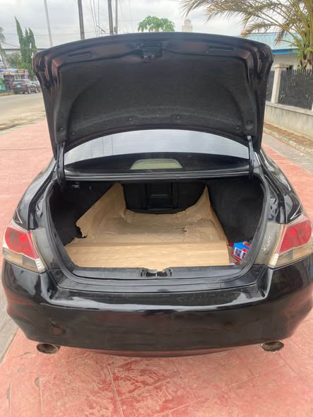 A picture of Honda Accord 2008