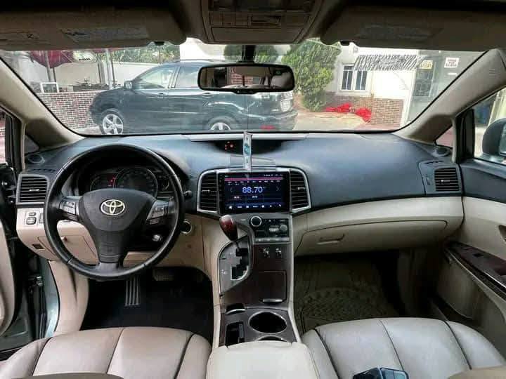 A picture of Distress sale 2012 Toyota Camry 4WD Full option with reverse