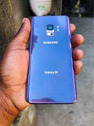 A picture of Samsung s9