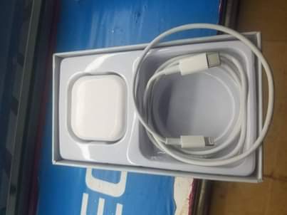 A picture of 25 Watts iPhone 14 charger serious buyers whatsap me on