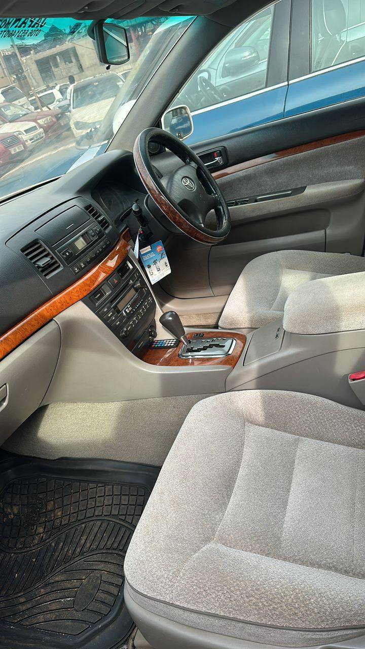 A picture of Toyota Mark ii grande