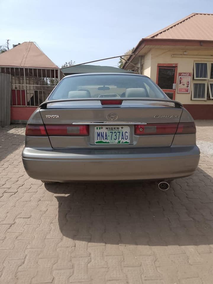 A picture of Toyota Camry tiny light 4plug