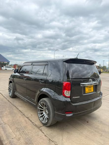 A picture of Toyota Rumion kalii sanaa Boss Bei ml 18 9 Ccc