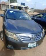 A picture of Camry mustle engine smoking and sound on top