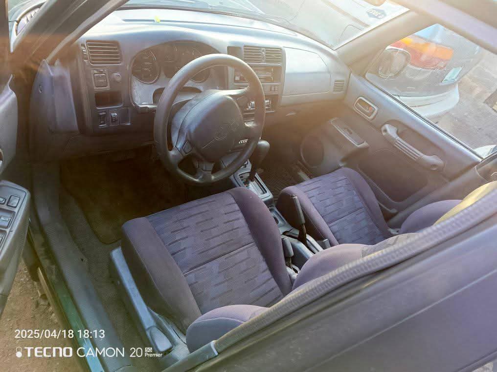 A picture of Toyota rav4 1999