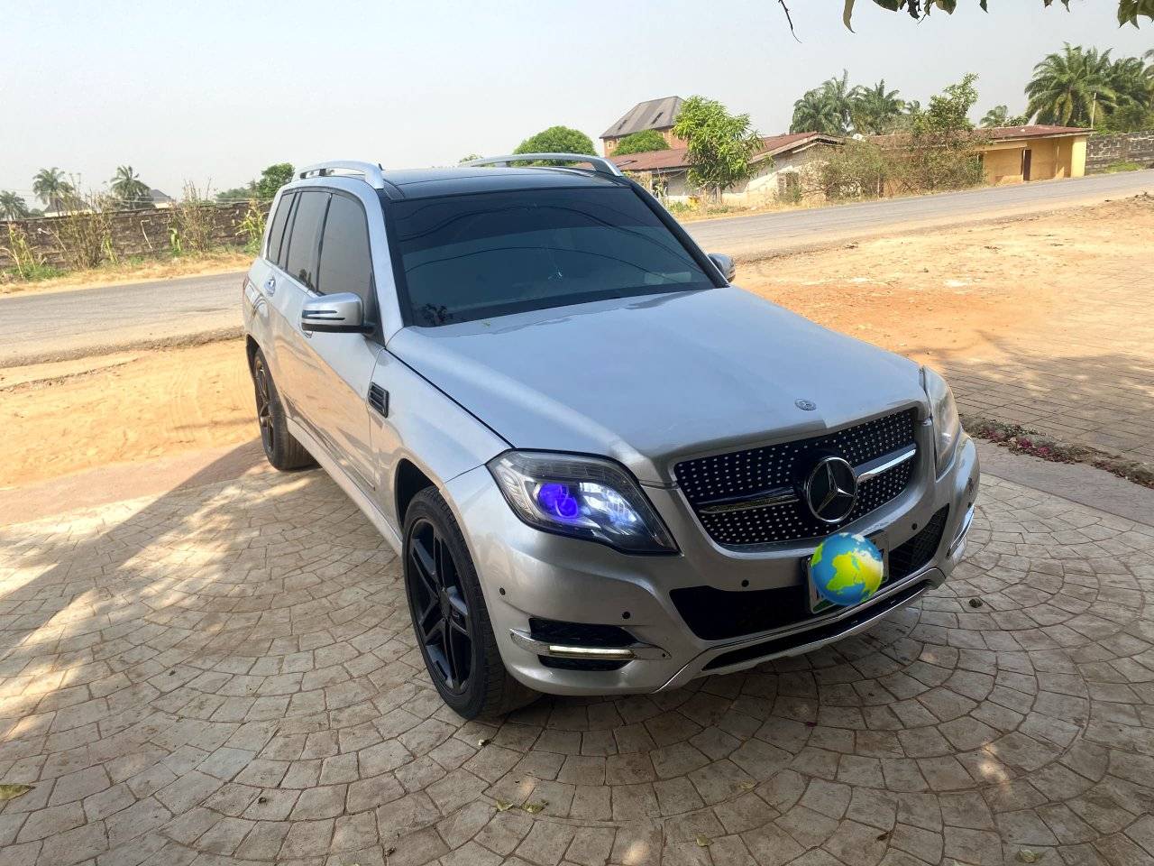 A picture of Glk350 2011
