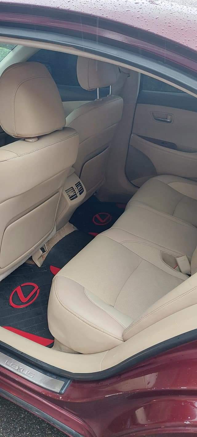 A picture of Belgium grade 2008 lexus es350 First user First registration Sound