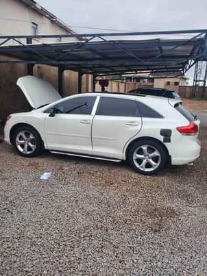 A picture of Toyota Venza 2011