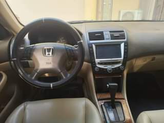 A picture of Honda Accord 04