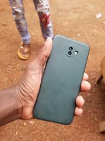 A picture of Samsung j6plus
