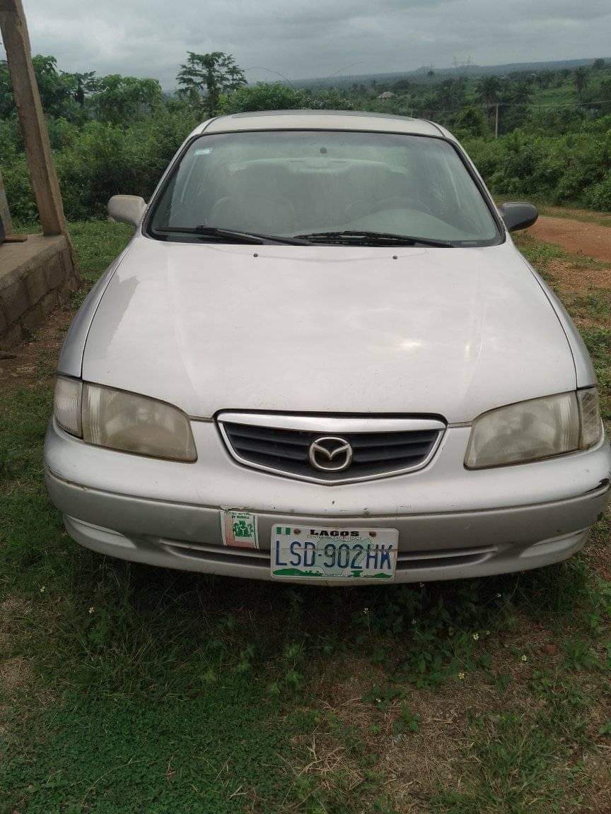 A picture of 2002 Mazda 626