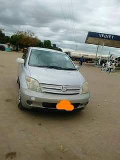 used toyota ist