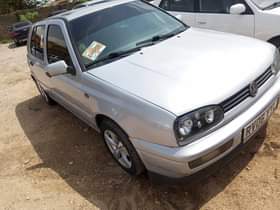A picture of Volkswagen golf 3 saloon for Clean body and interior Sound