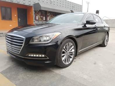 A picture of 2015 MODEL GENESIS Pure First Body V6 Engine very silent