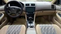 A picture of Super neat used 05 Honda Accord eod