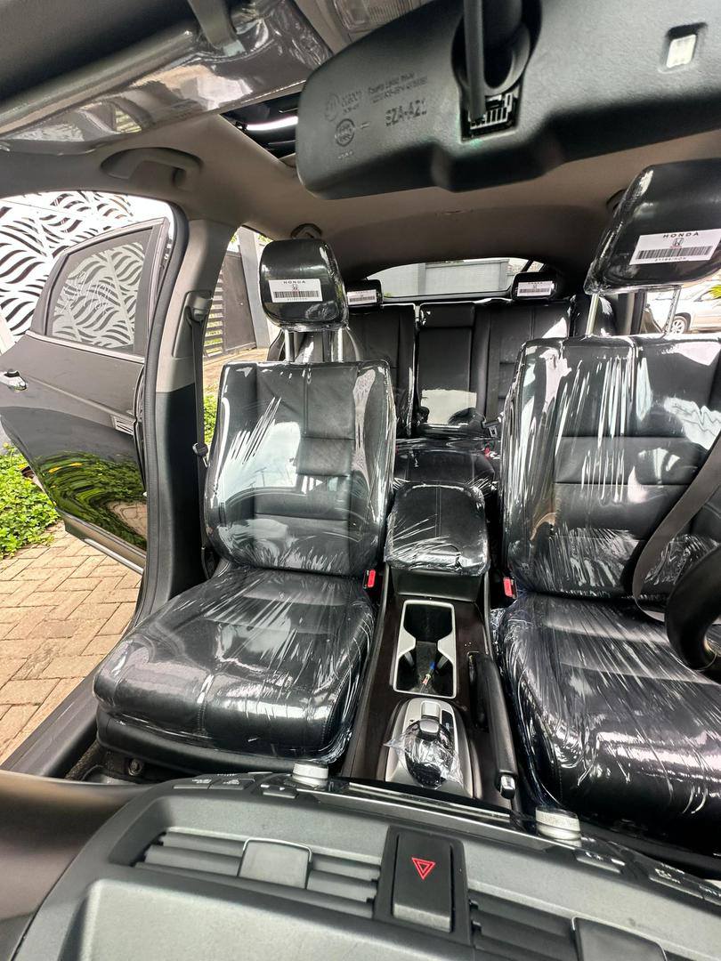 A picture of  FOREIGN USED 2014 HONDA CROSSTOUR 16 500 000 NAIRA