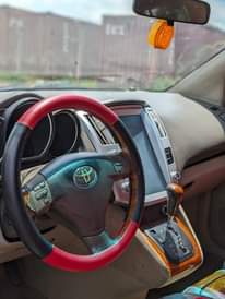 A picture of LEXUS RX330
