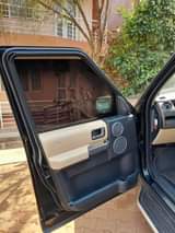 A picture of Land Rover discovery Petro 28m