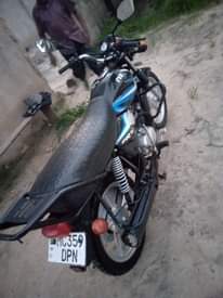 A picture of Tvs cc 125