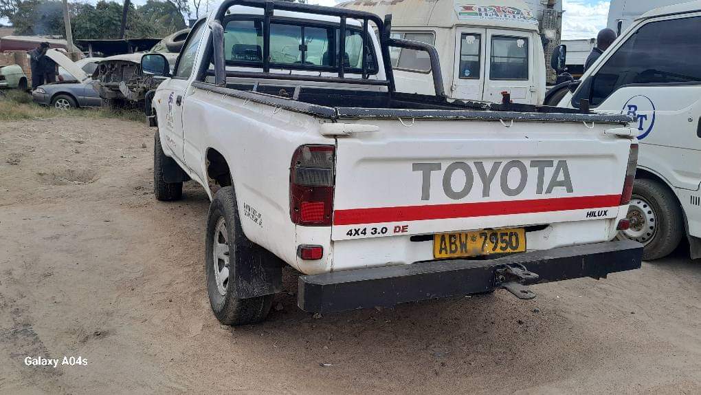 used toyota hilux