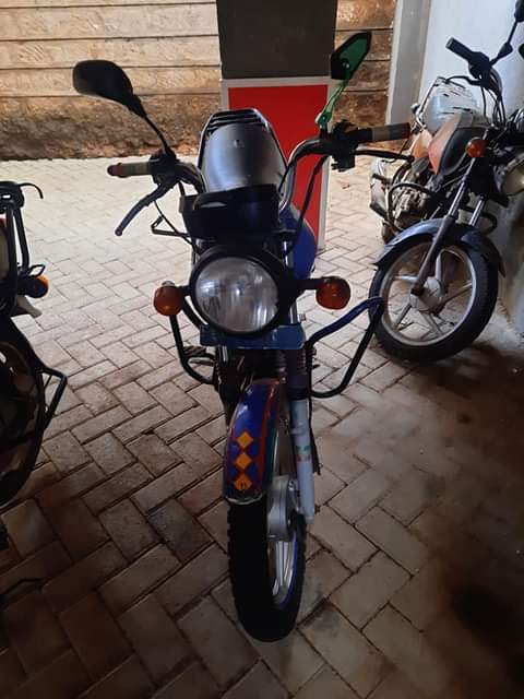Elite B.