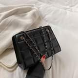 A picture of Hand bags