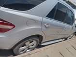 A picture of Mercedes Benz ml 2011 model 09077280649