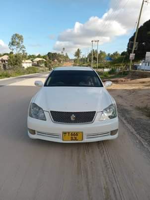 A picture of Toyota CROWN ATHLETE