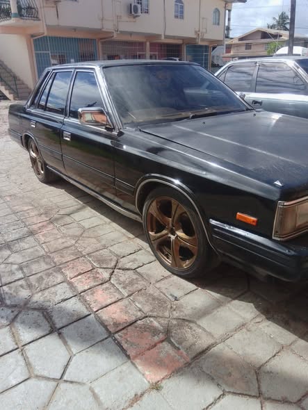 nissan laurel