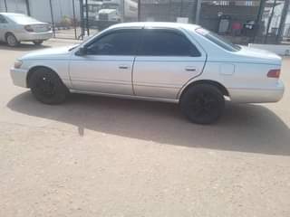 A picture of Toyota Camry drop light