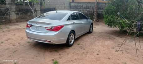 A picture of Hyundai sonata 2013
