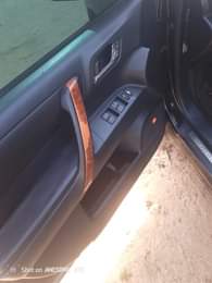A picture of Toyota Highlander 2008 model 4 sale clean first body and
