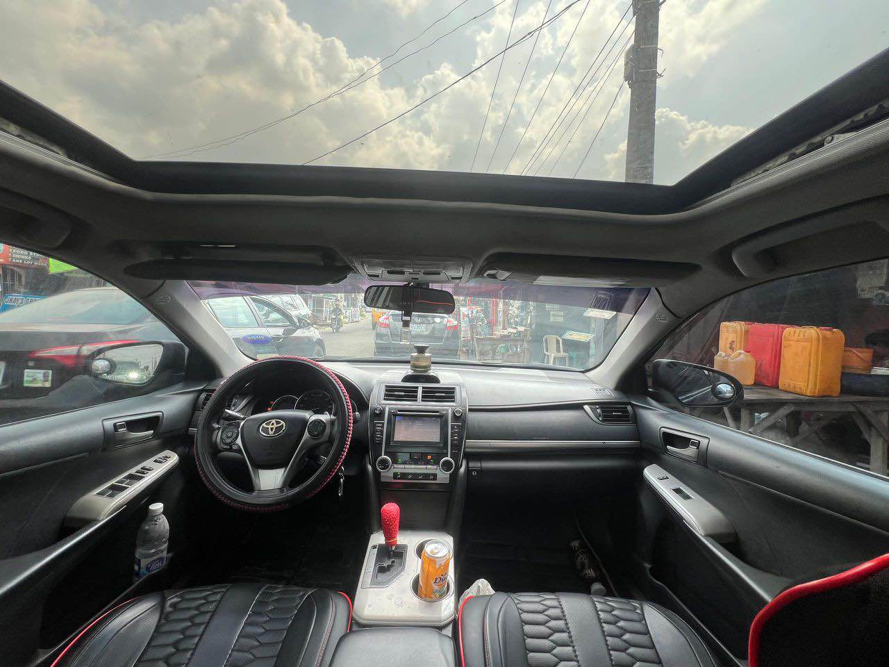 A picture of Toyota Camry 2013