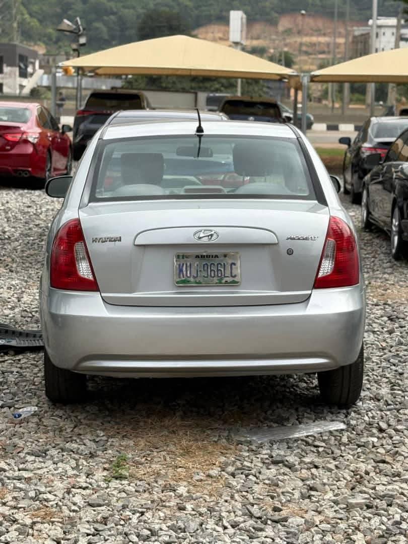 A picture of 2006 Hyundai 2006