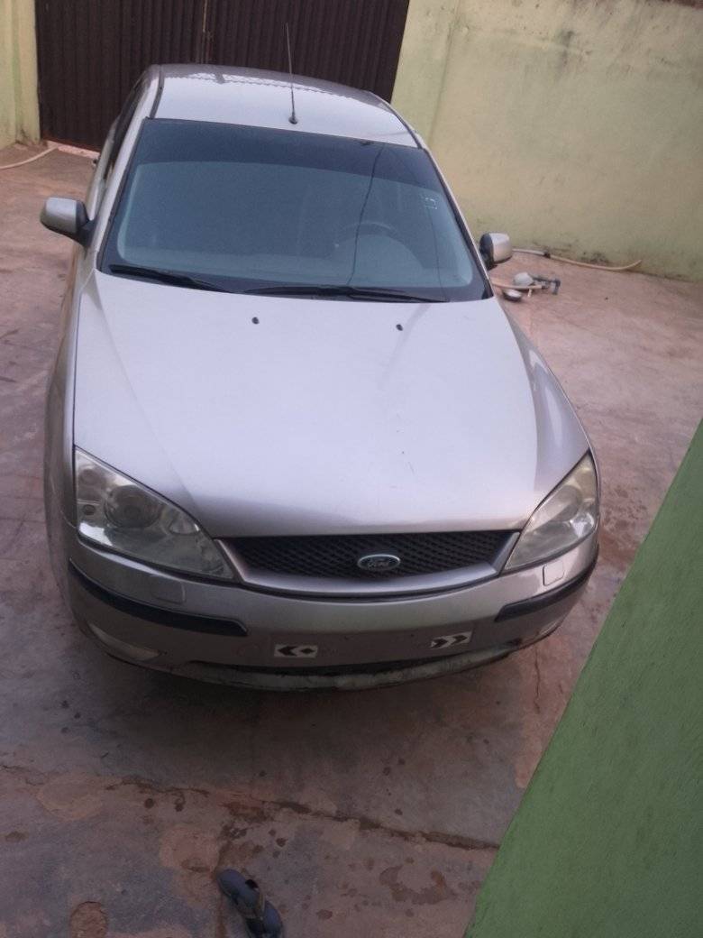 A picture of Ford Mondeo 2005