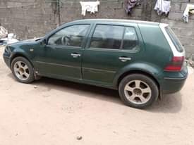 A picture of 2001 Volkswagen Golf 4