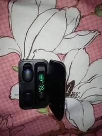 A picture of Headfone ya blotosi ni mpya kabsa sana haina kipengele wahi