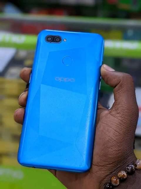 A picture of OPPO A12