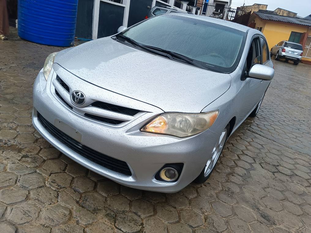 A picture of Toyota Corolla 2012