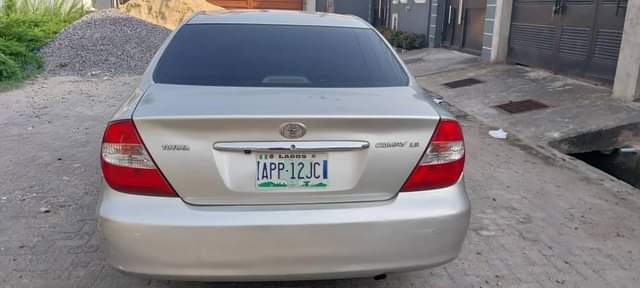 A picture of Toks standard Toyota Camry with an ANDROID SCREEN Few years