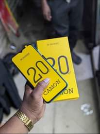 A picture of M HORSE CAMON 20