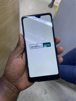 A picture of Simu mpya S8